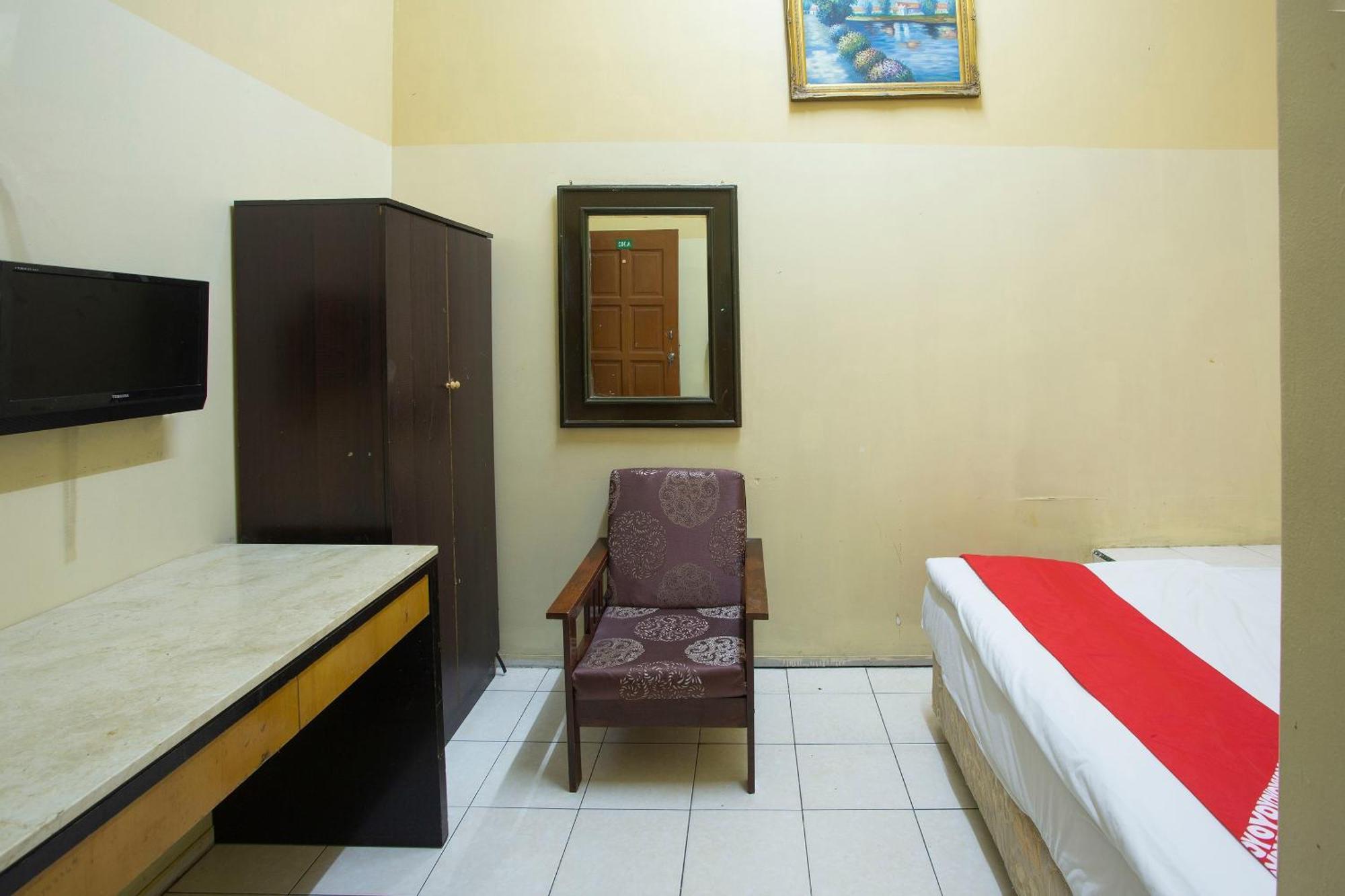 Spot On 90137 Casavilla Hotel Pudu Kuala Lumpur Exterior photo